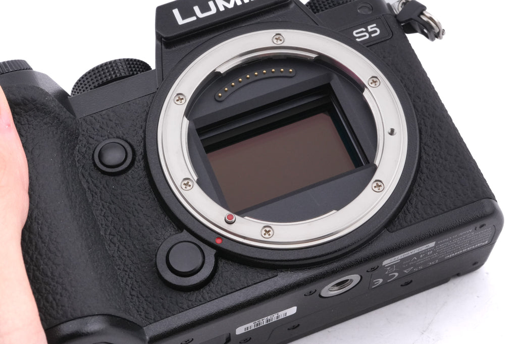 Panasonic Lumix DC-S5