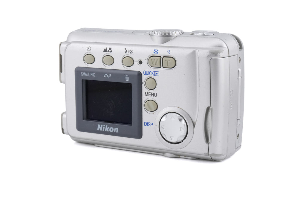 Nikon Coolpix 2000