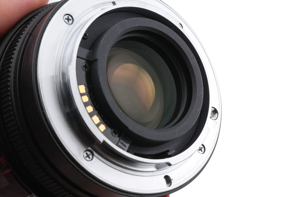 Minolta 28-135mm f4-4.5 AF Zoom