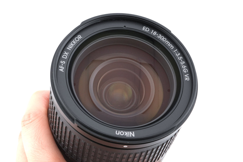 Nikon 18-300mm f3.5-5.6 AF-S Nikkor G ED VR