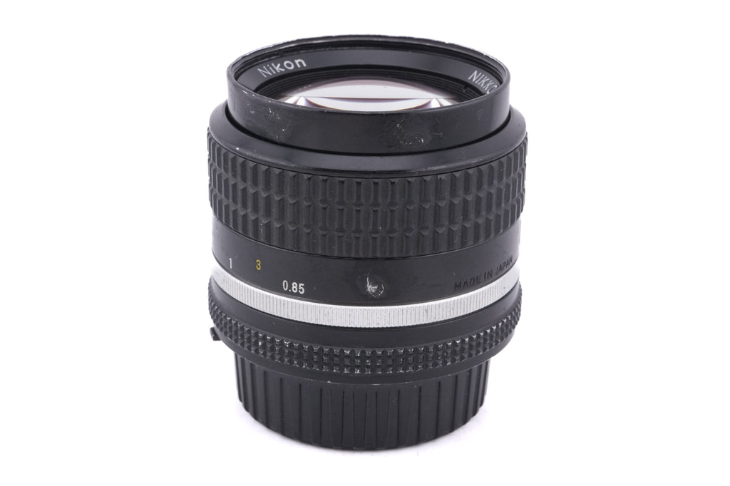 Nikon 85mm f2 Nikkor AI-S