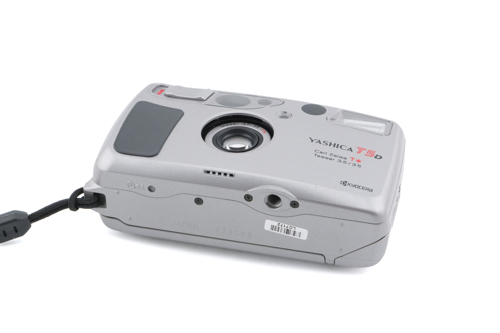Yashica T5D