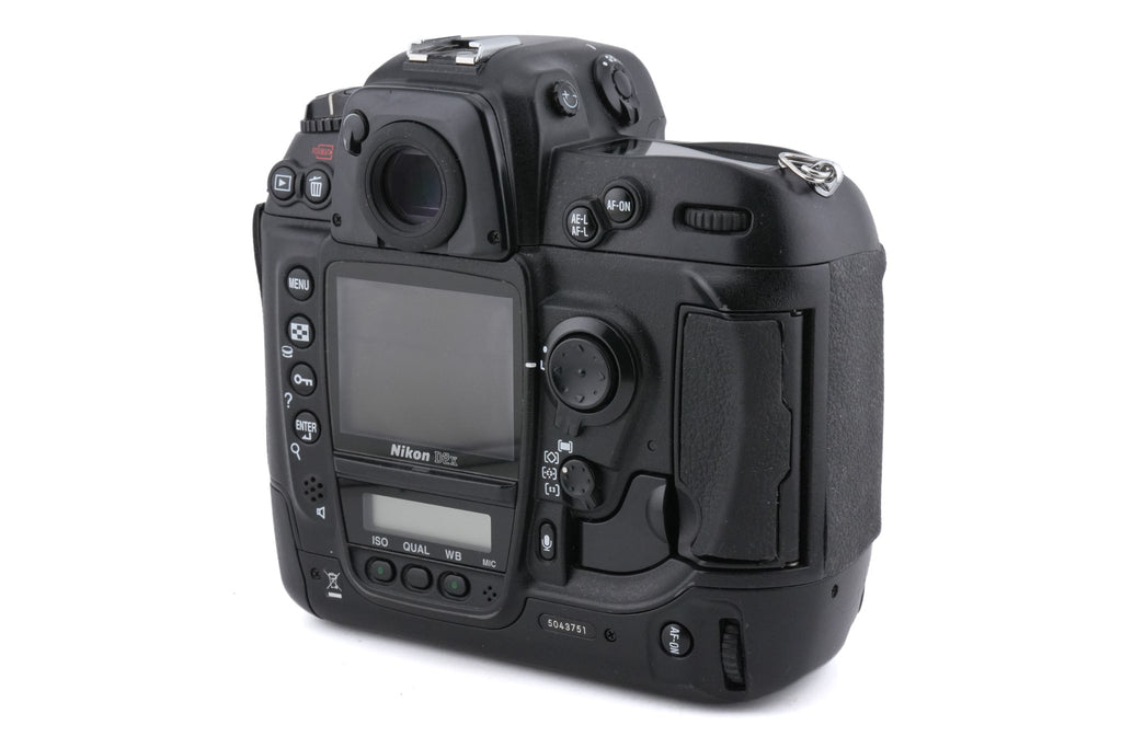 Nikon D2x
