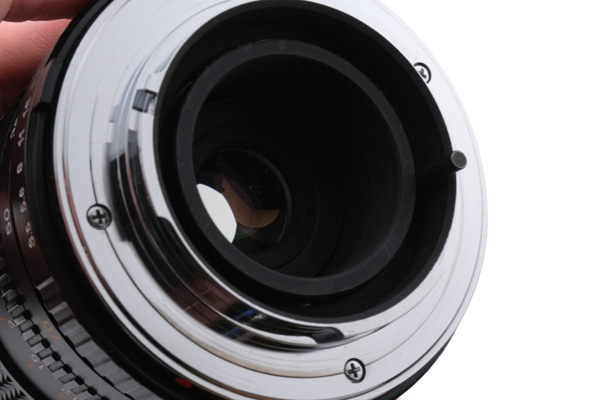 Minolta 28-70mm f3.5-4.8 MD Zoom