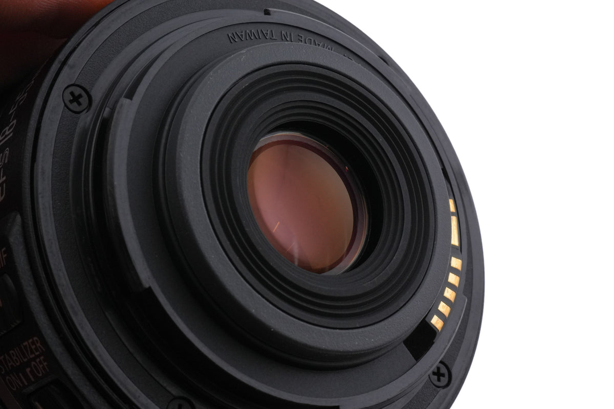 Canon 18-55mm f3.5-5.6 IS