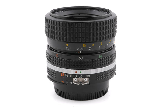 Nikon 35-70mm f3.3-4.5 Zoom-Nikkor AI-S