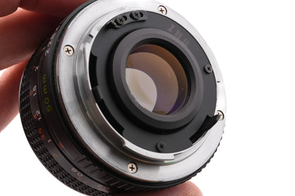 Yashica 50mm f2 ML