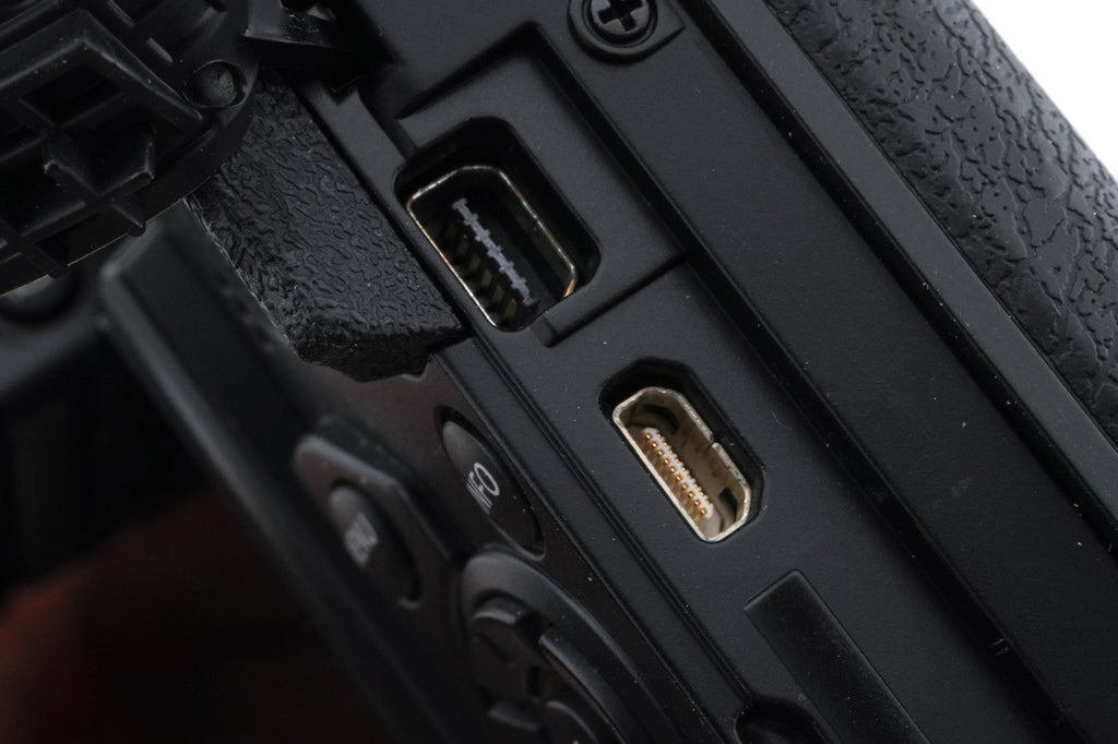 Olympus OM-D E-M10