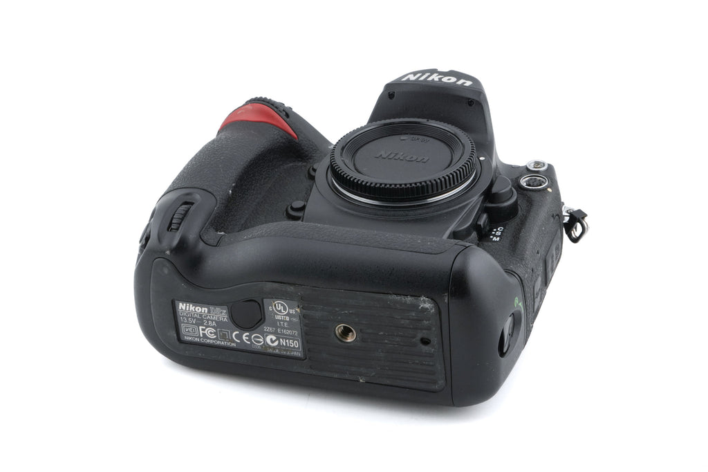 Nikon D2x