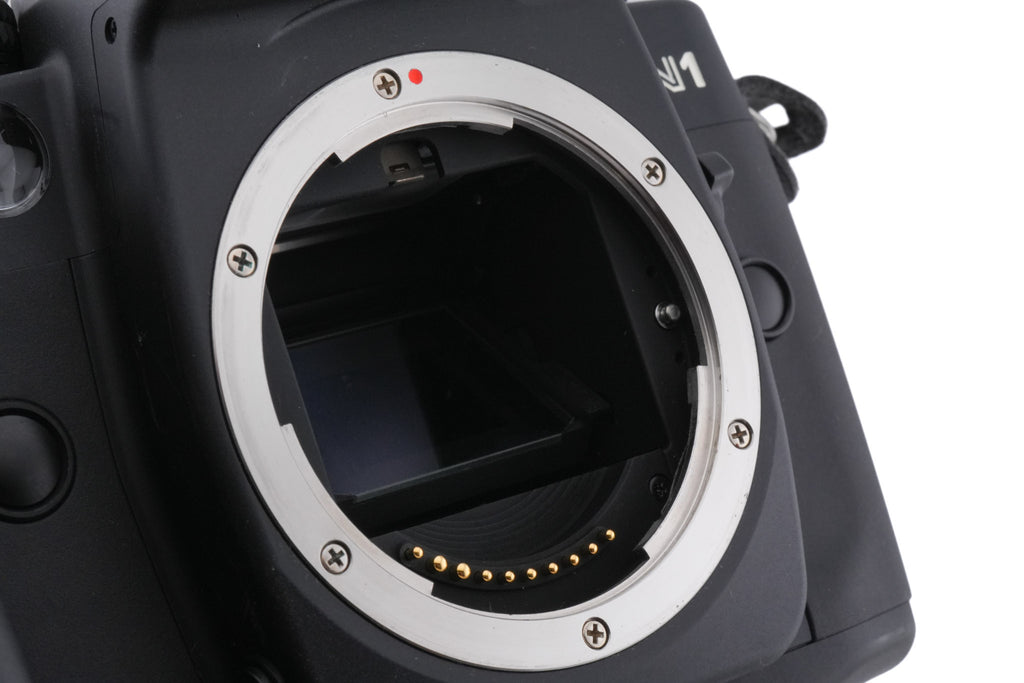 Contax N1 + Battery Holder P-9