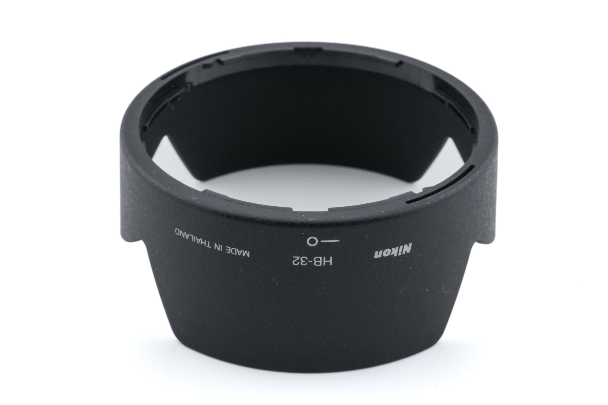 Nikon HB-32 Lens Hood