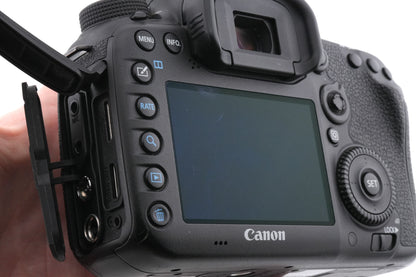 Canon EOS 7D Mark II