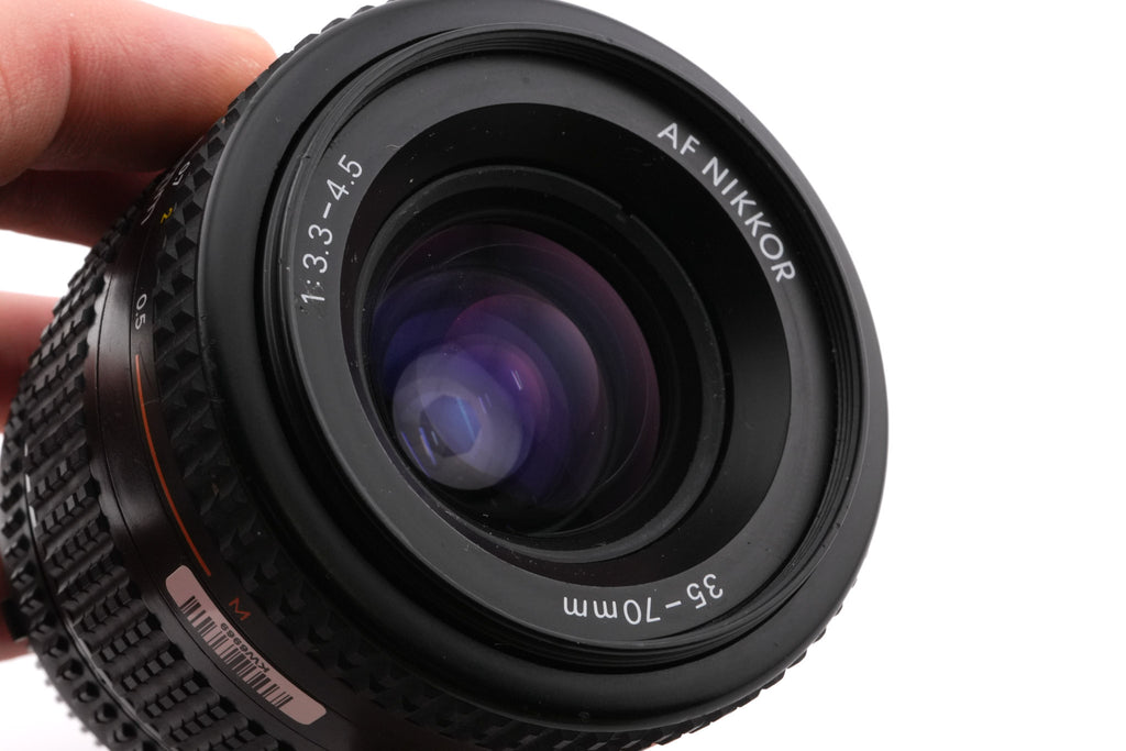 Nikon 35-70mm f3.3-4.5 AF Nikkor II