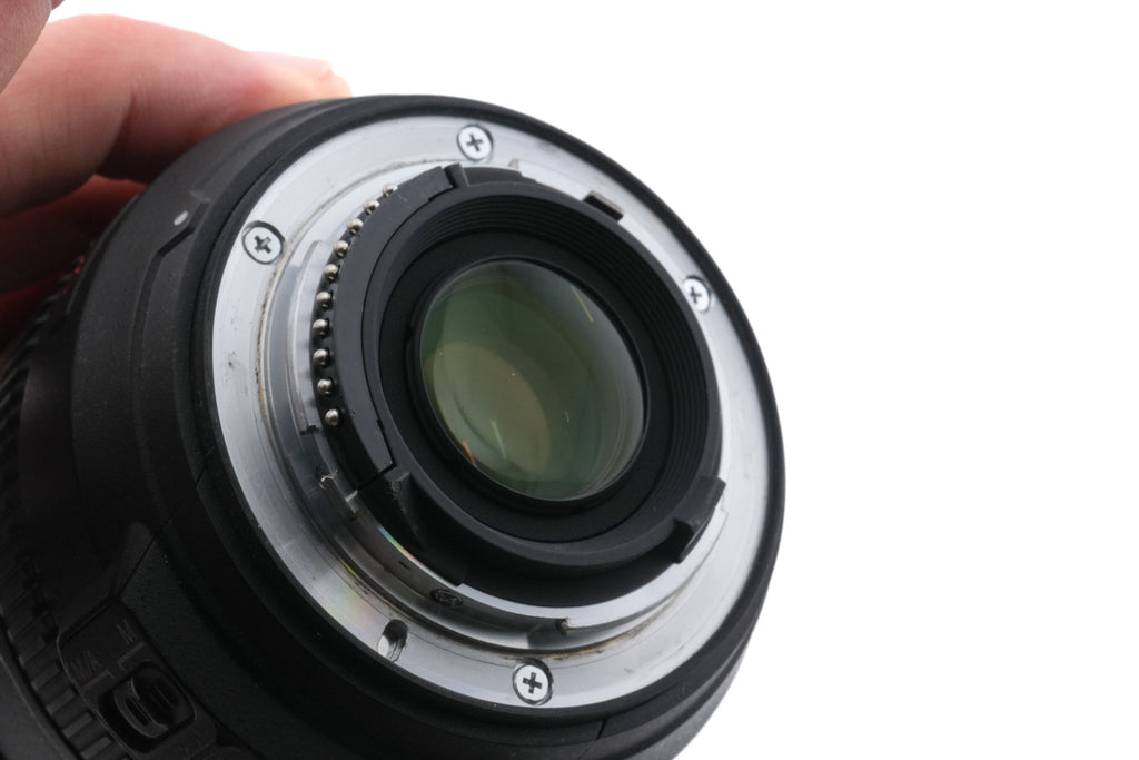 Nikon 18-200mm f3.5-5.6 AF-S Nikkor G ED VR