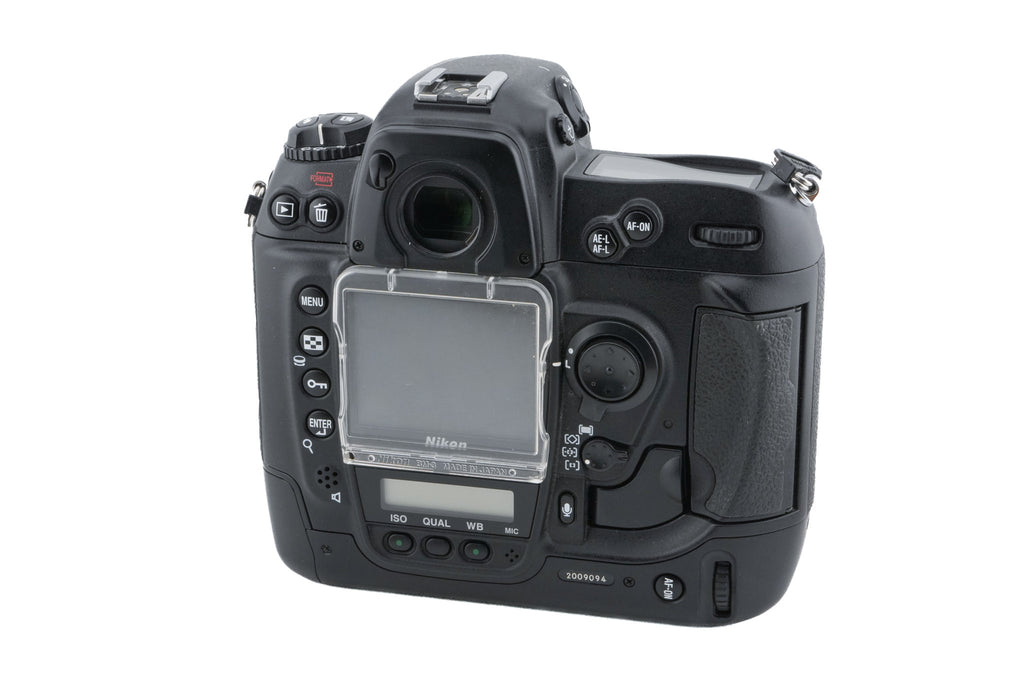 Nikon D2H