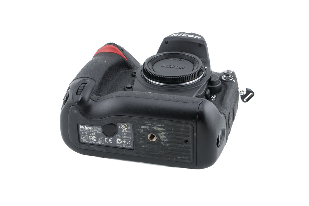 Nikon D2H