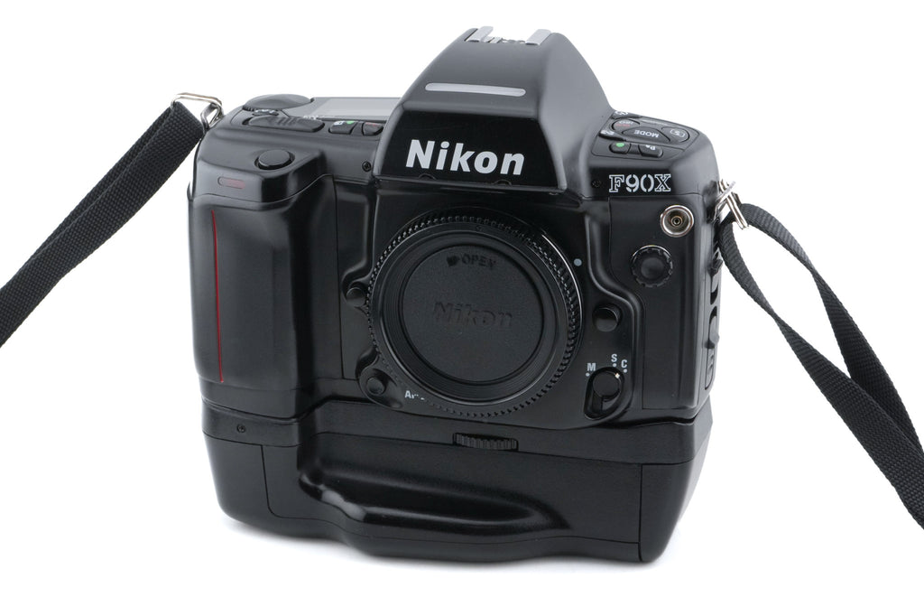 Nikon F90X + MB-10 Battery Pack