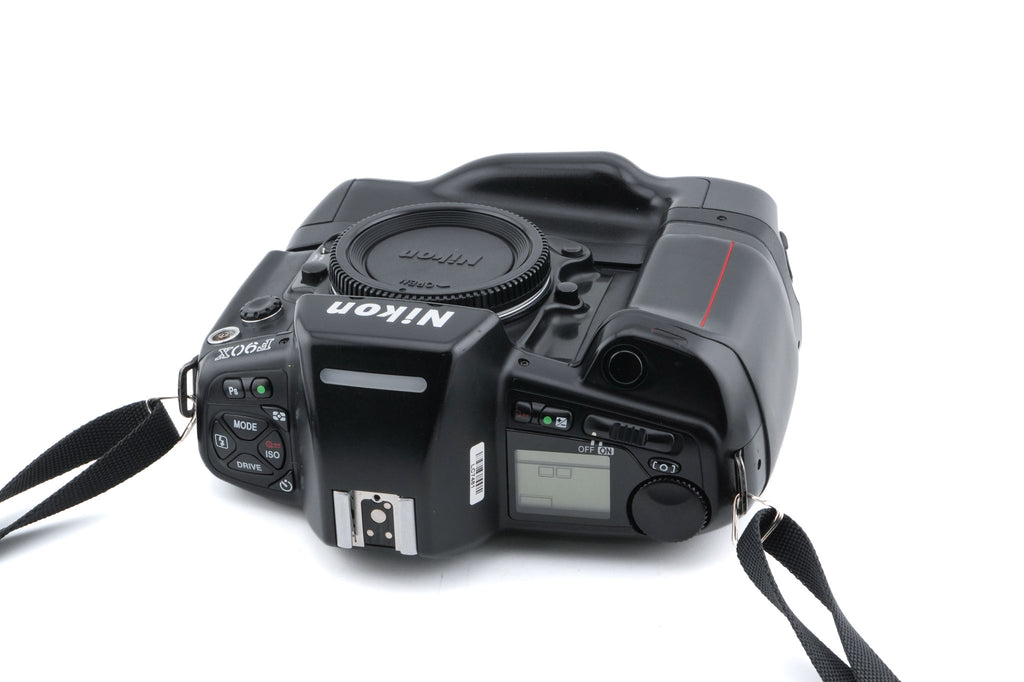 Nikon F90X + MB-10 Battery Pack