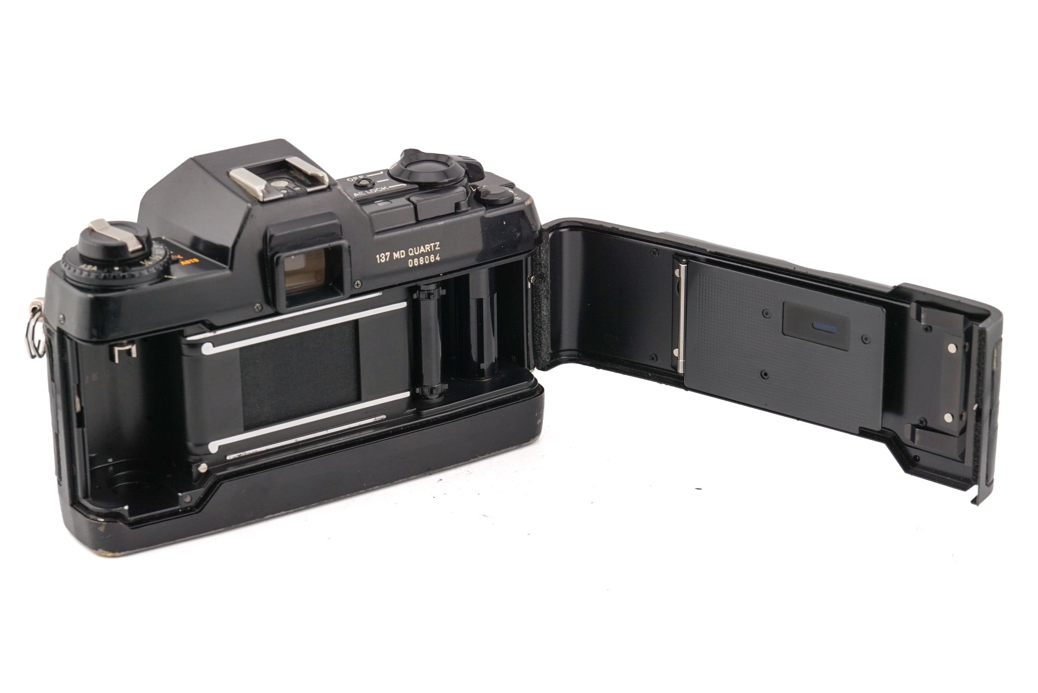 Contax 137 MD Quartz – Kamerastore