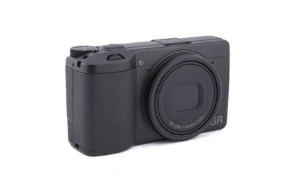 Ricoh GR III