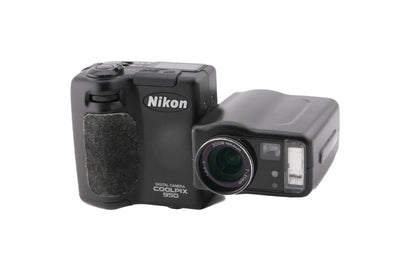 Nikon Coolpix 950