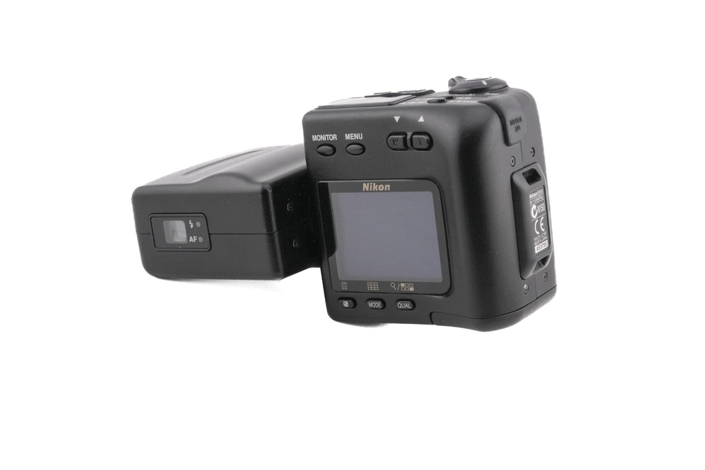 Nikon Coolpix 950