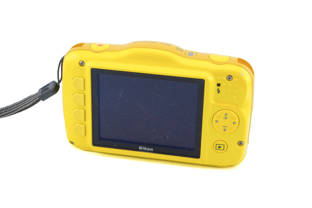 Nikon Coolpix S32