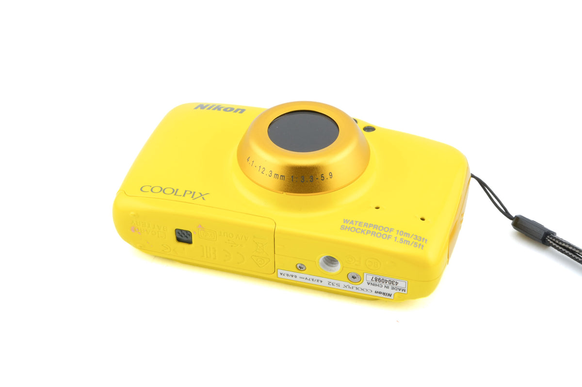 Nikon Coolpix S32