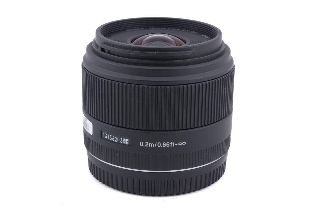 Sigma 19mm f2.8 EX DN