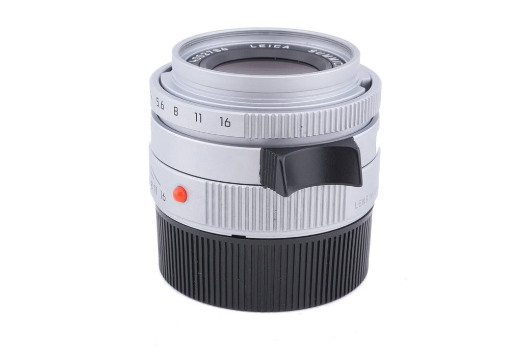 Leica 35mm f2 Summicron-M ASPH. (Type I) (Silver, 11882) + Lens Hood (35mm f2 ASPH. / 28mm f2.8 ASPH.) (A42) (12526)