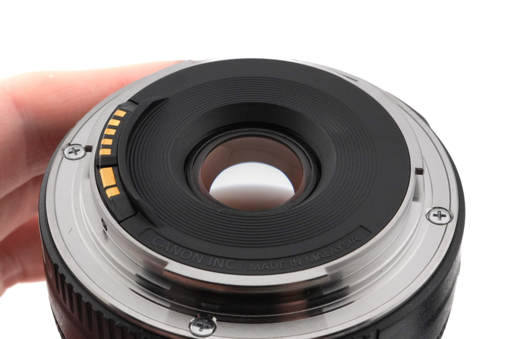 Canon 40mm f2.8 STM