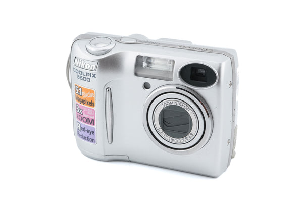 Nikon Coolpix 5600 - Camera – Kamerastore