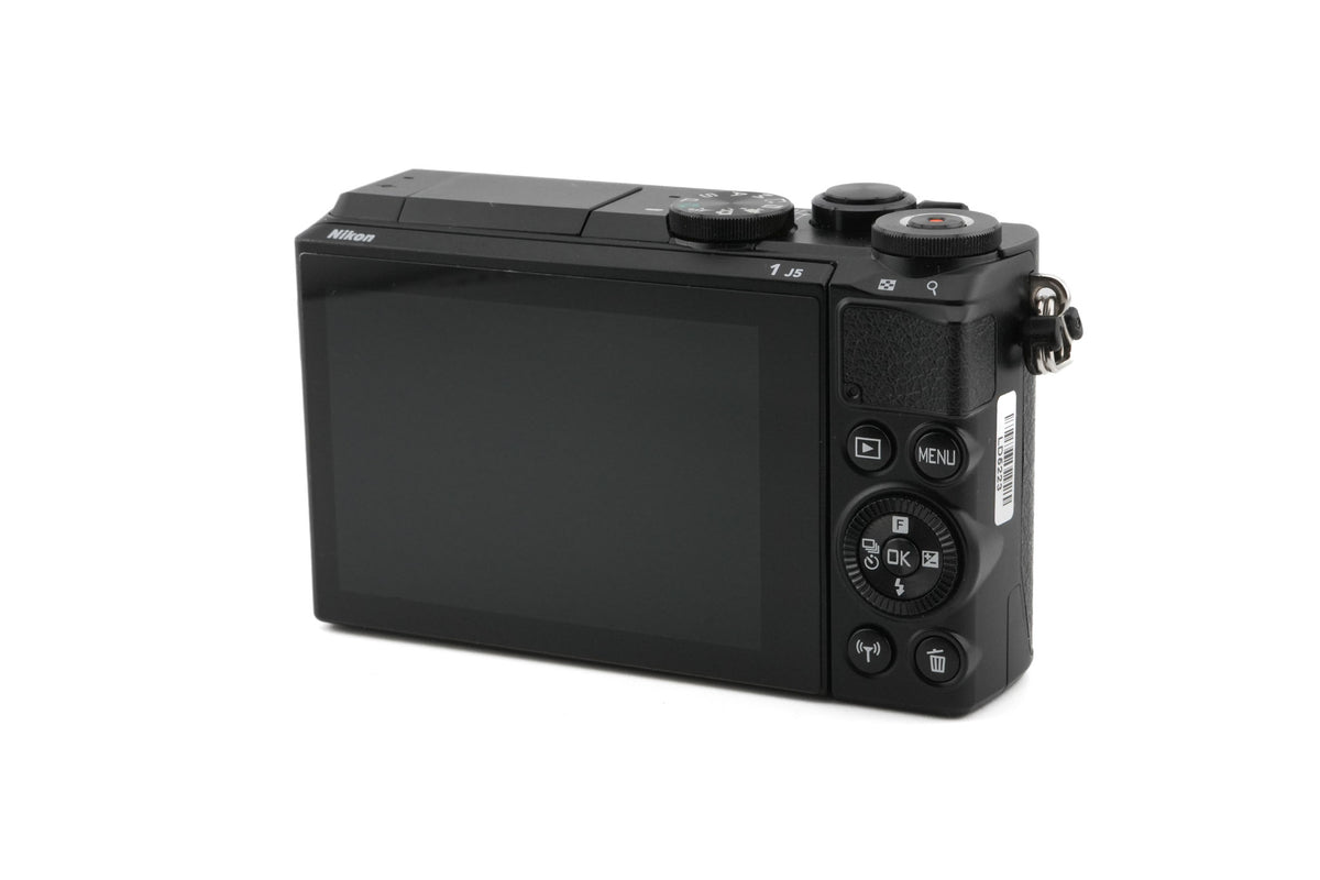 Nikon 1 J5