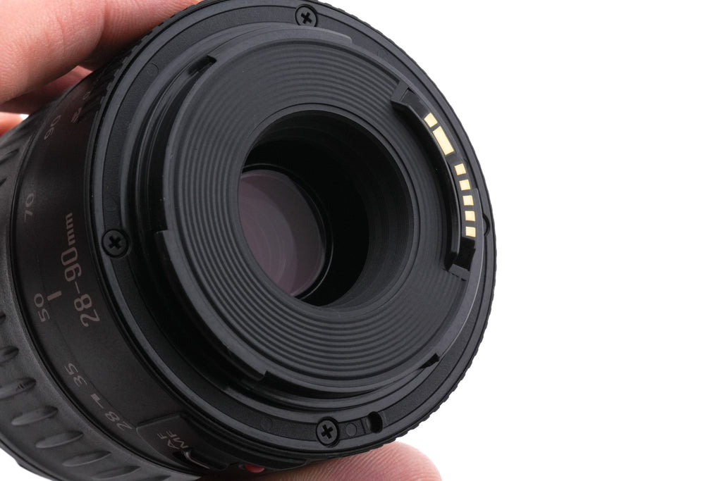 Canon EOS 500N + 28-90mm f4-5.6 III