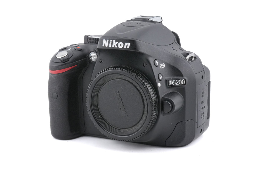 Nikon D5200