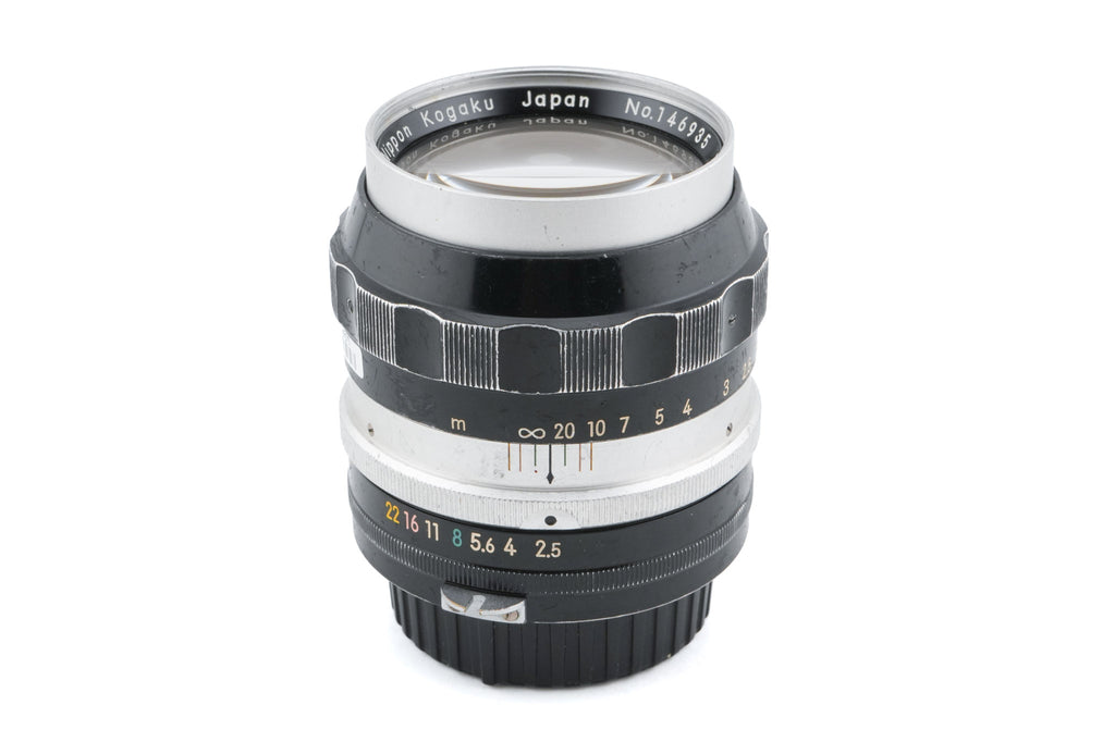 Nikon 105mm f2.5 Nikkor-P Auto Pre-AI