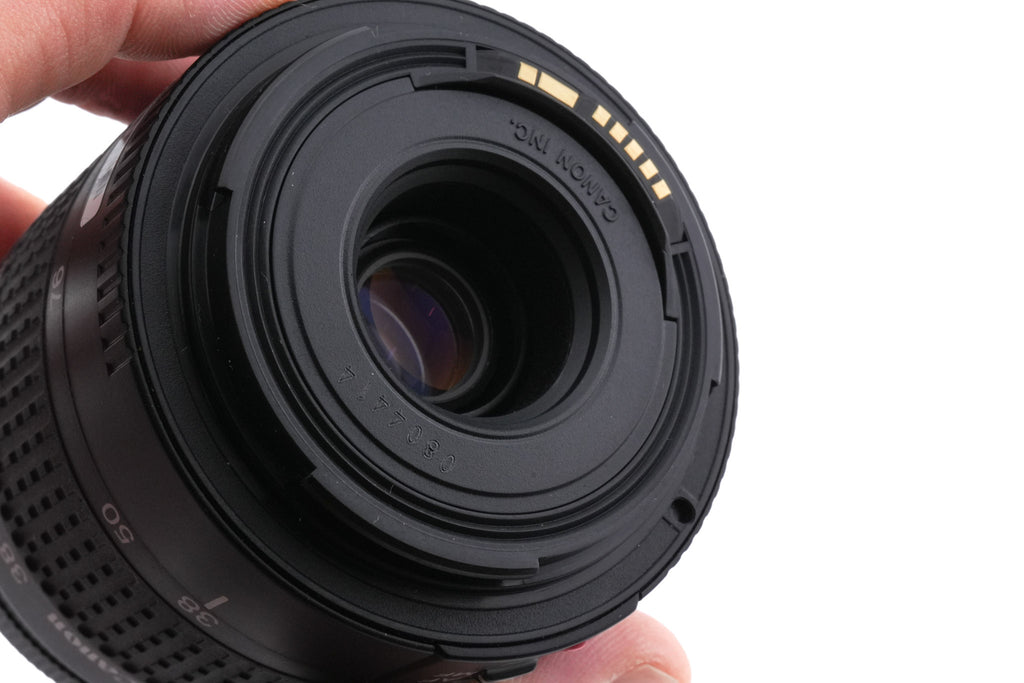 Canon EOS 300V + 38-76mm f4.5-5.6