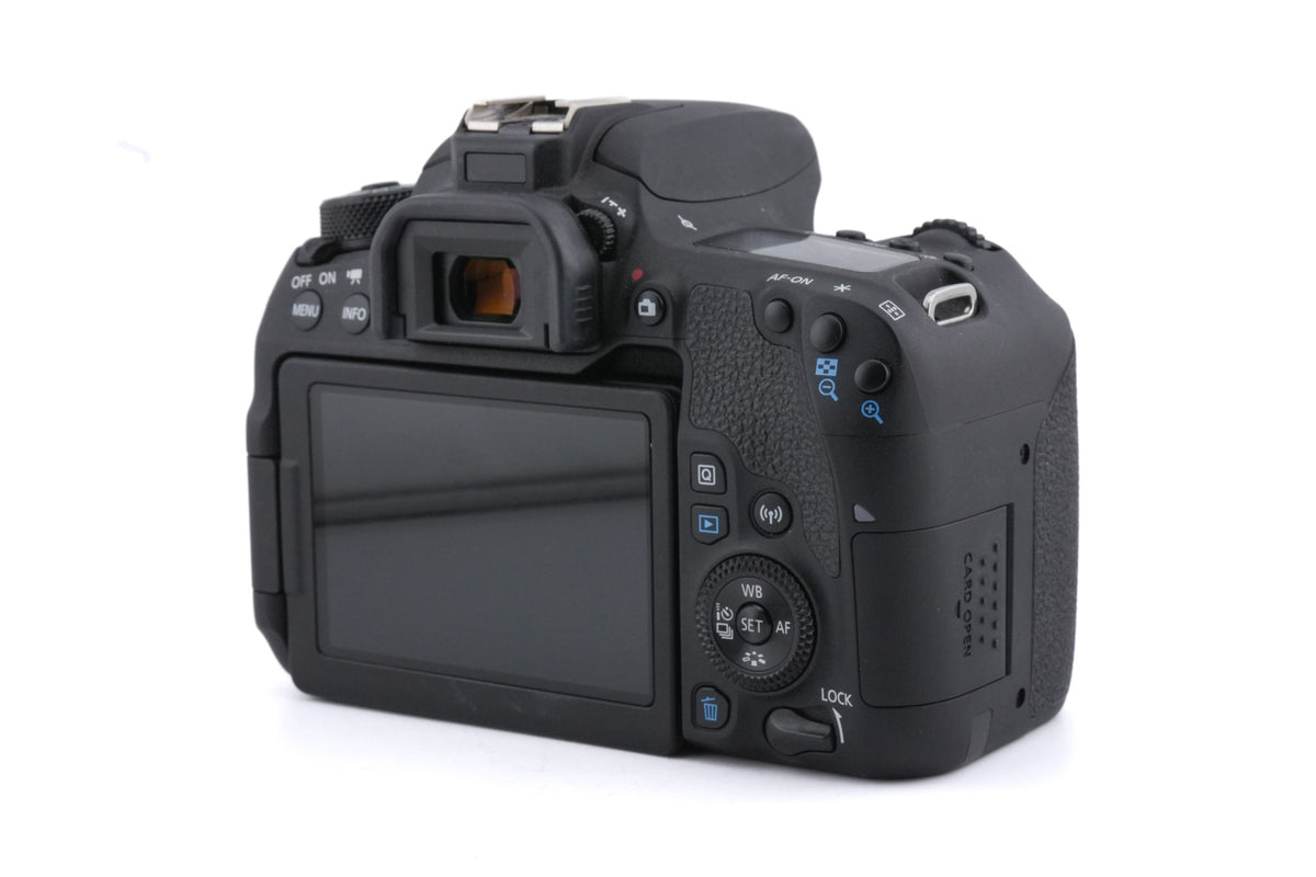 Canon EOS 77D
