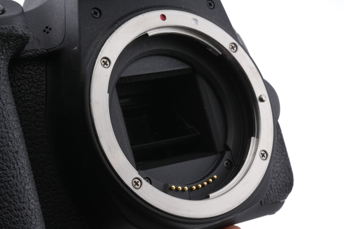 Canon EOS 77D