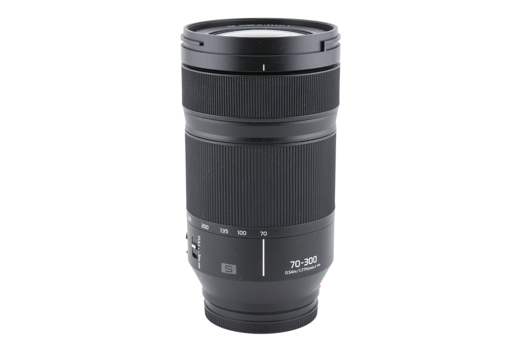 Panasonic 70-300mm f4.5-5.6 Lumix S Macro OIS