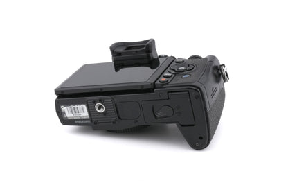 Olympus OM-D E-M1 + FL-LM2 Flash