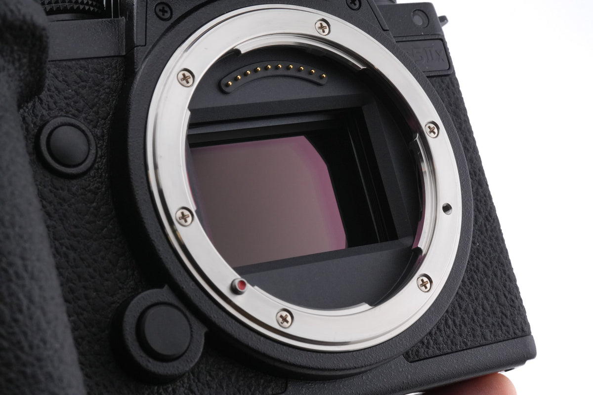 Panasonic Lumix DC-S5 IIX