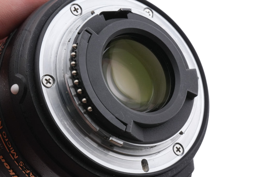 Nikon 40mm f2.8 AF-S Micro Nikkor G