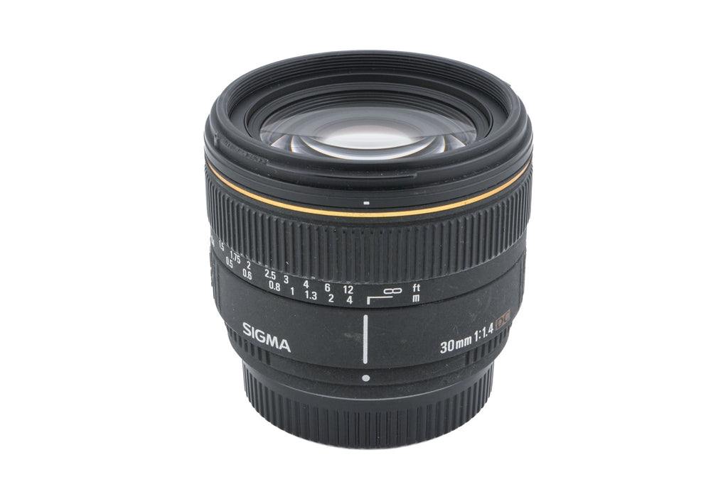 Sigma 30mm f1.4 EX DC