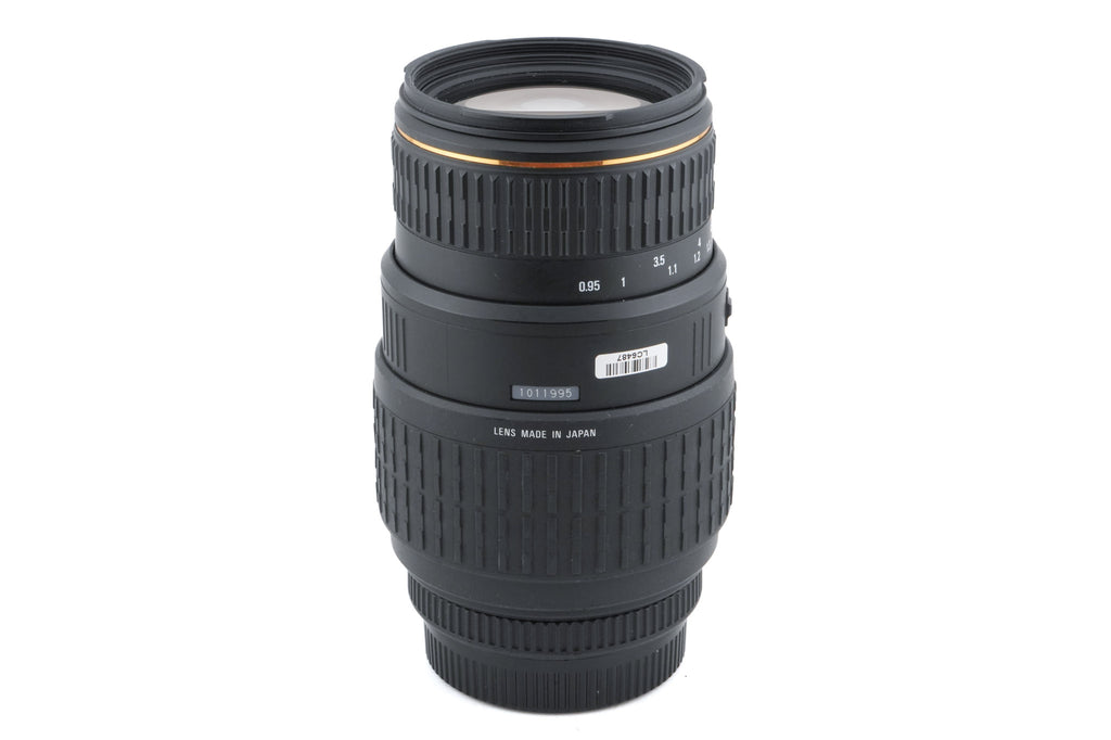 Sigma 70-300mm f4-5.6 APO Macro Super