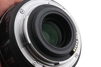 Canon 18-200mm f3.5-5.6 IS