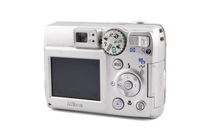 Nikon Coolpix 5600