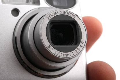 Nikon Coolpix 5600