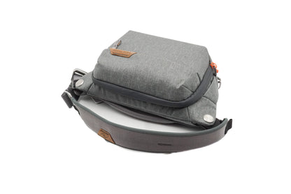 Peak Design Everyday Sling 3L V2