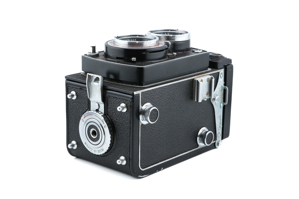 Yashica C